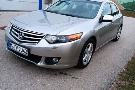 Honda Accord 253.000 km 6.800 &euro; Haar 85540