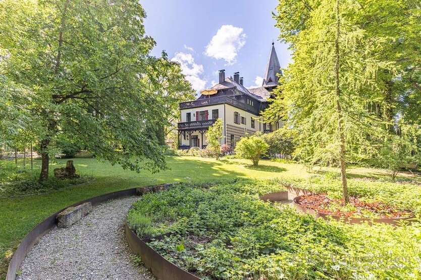 Haus zum Kaufen in Berg 8.200.000 € 480 m²