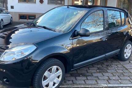 Dacia Sandero 122.305 km 3.399 &euro; München 81739