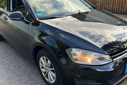 VW Golf 171.111 km 6.999 € München 81929
