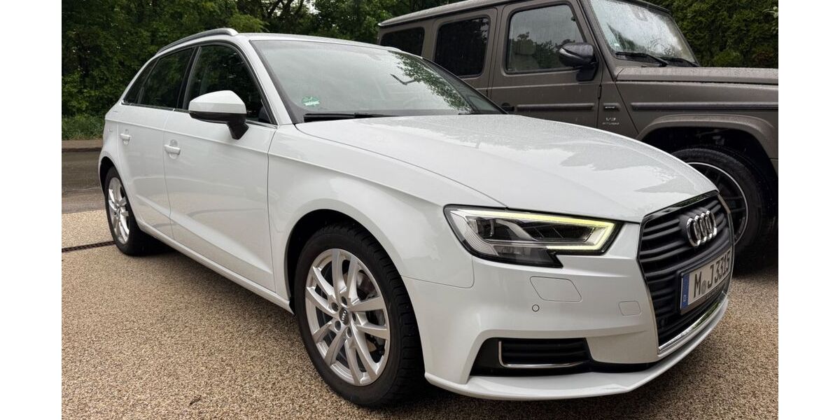 Audi A3 42.000 km 17.300 &euro; Grünwald 82031