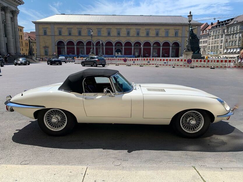 Jaguar E-Type 5.400 km 85.000 € München 80798