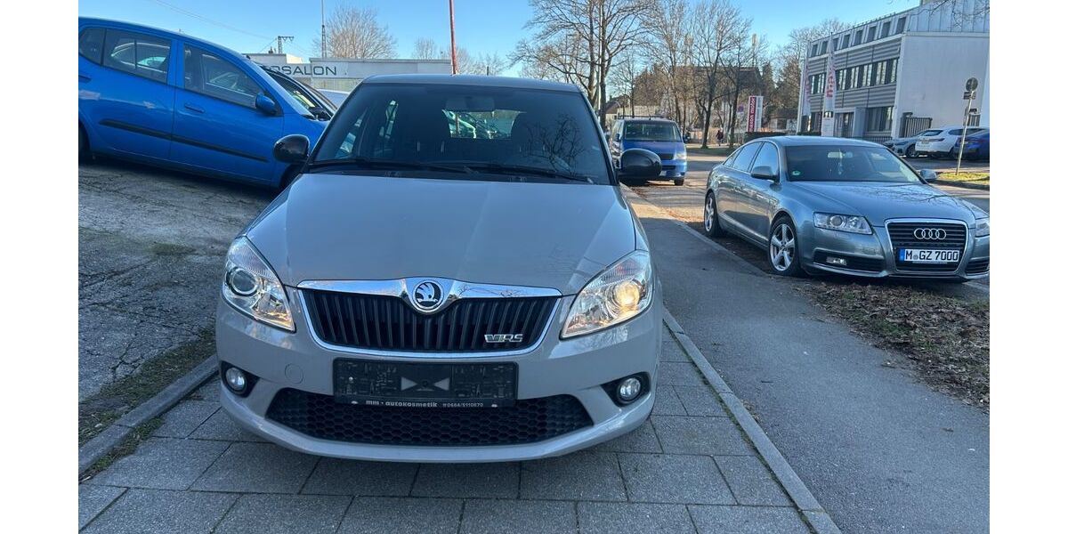 Skoda Fabia 154.281 km 6.850 &euro; München 81825