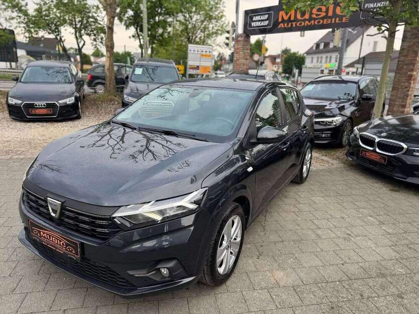 Dacia Sandero 36.450 km 15.950 € München 81243
