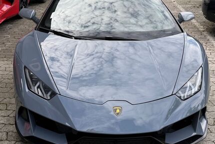 Lamborghini Huracán 14.500 km 269.900 € Vaterstetten 85591