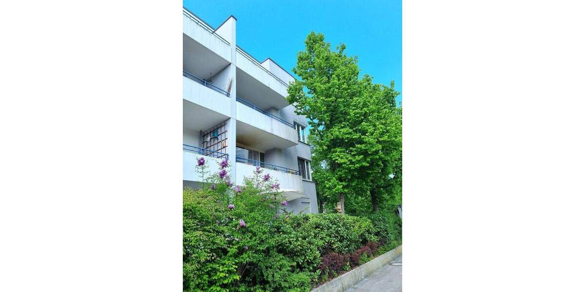 Sofort verfügbar! - Schöne, helle 2-Zimmer-Wohnung mit Tageslichtbad und Balkon sowie Tiefgarage 2 zimmer