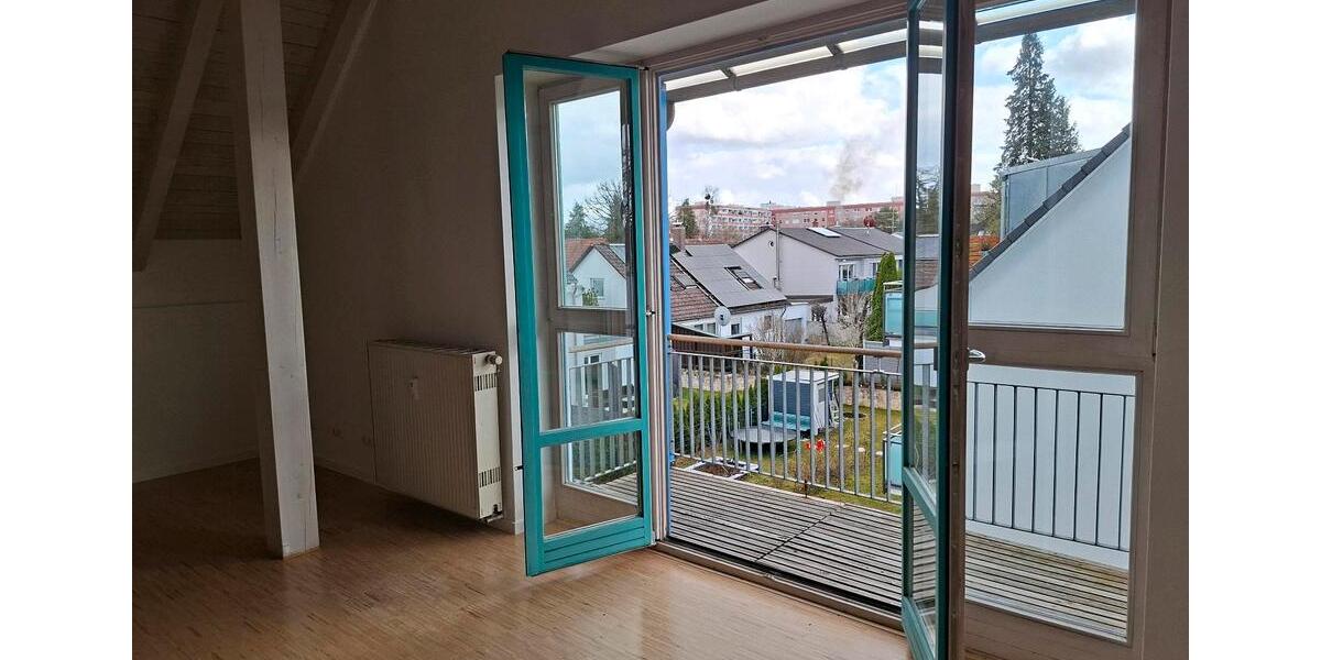 Dachgeschoßwohnung München Sendling-Westpark - 3 Zimmer, 125 m&sup2;, 2.200&euro; | Angebot:26300360