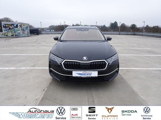 Skoda Octavia 2.500 km 44.400 &euro; München 80686