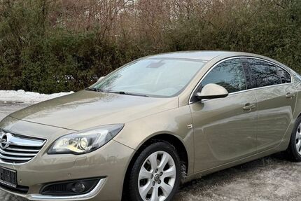 Opel Insignia 106.000 km 10.990 &euro; München 81375