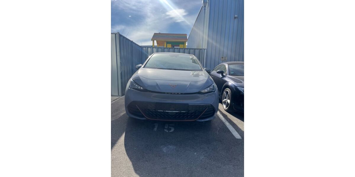 Cupra Born 87.000 km 22.499 &euro; München 81929