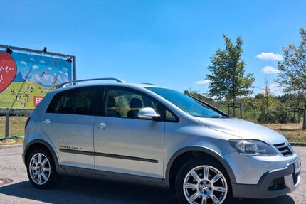 VW Golf Plus 143.700 km 3.900 &euro; München 81375