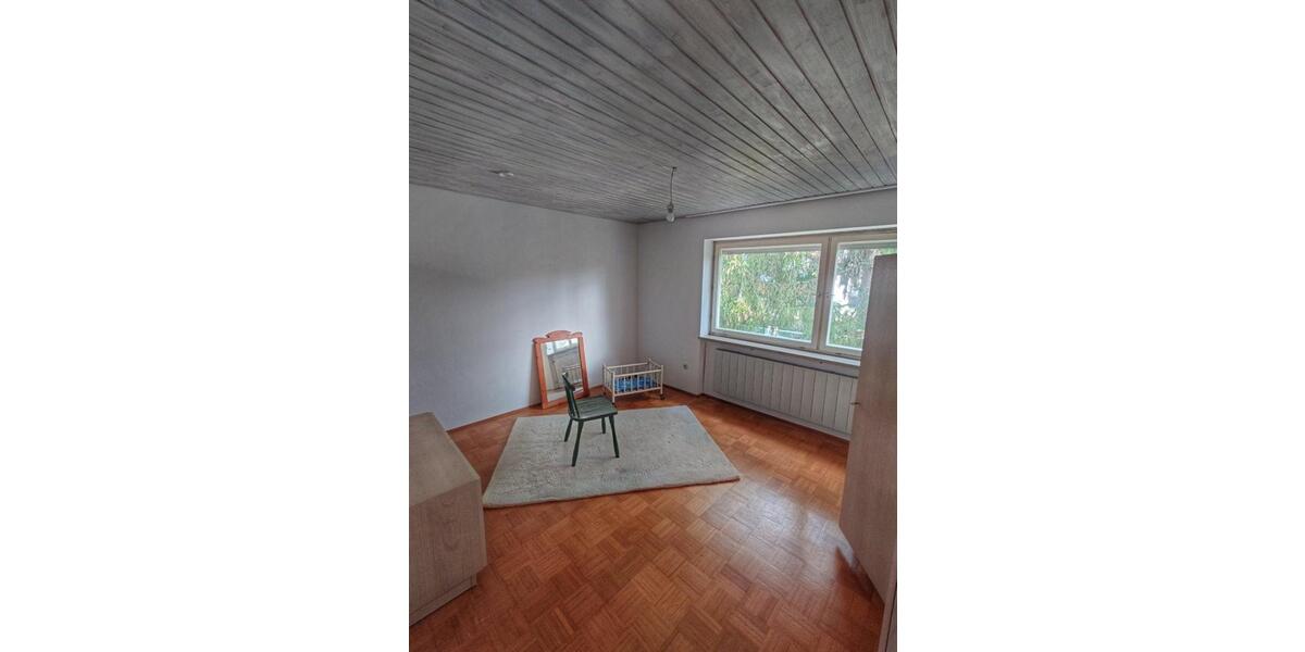 Terrassenwohnung Ottobrunn - 6 Zimmer, 200 m&sup2;, 480&euro; | Angebot:25407931