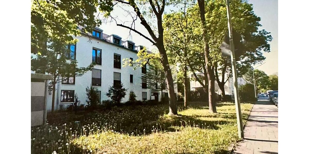 Dachgeschoßwohnung München Feldmoching-Hasenbergl - 4 Zimmer, 132 m&sup2;, 2.480&euro; | Angebot:26624071