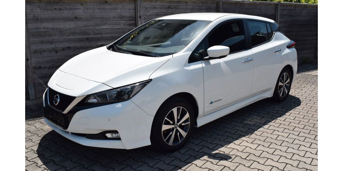 Nissan Leaf 59.800 km 11.890 &euro; Puchheim 82178