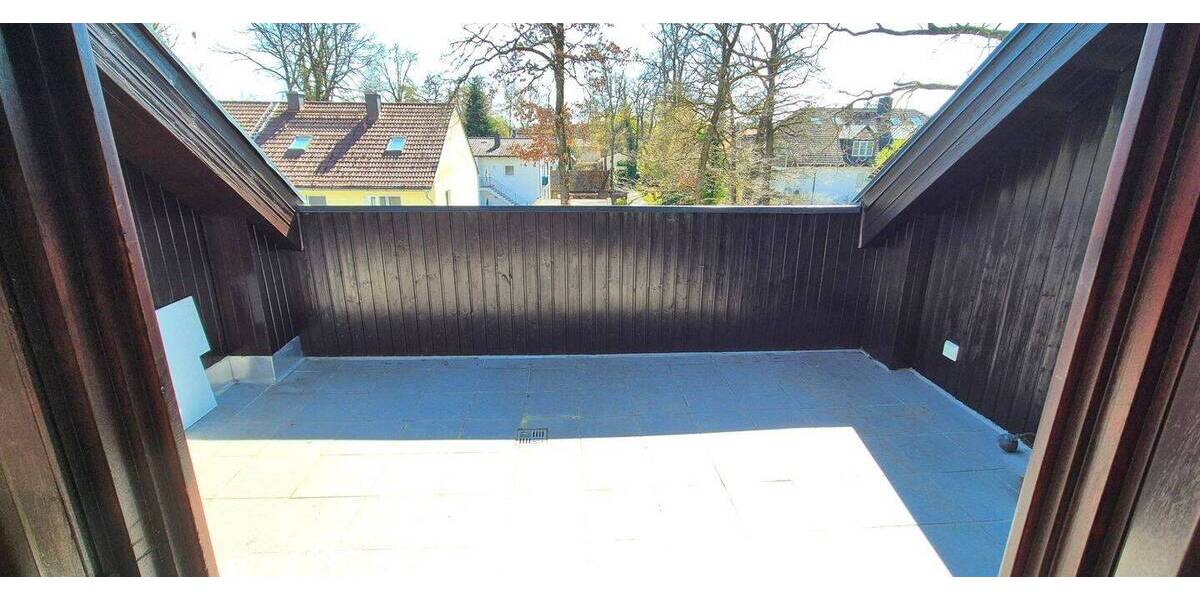 Etagenwohnung München Trudering-Riem - 6 Zimmer, 142 m&sup2;, 1.900&euro; | Angebot:26141129