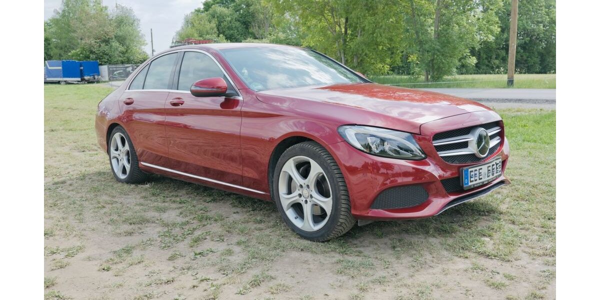 Mercedes-Benz C 250 121.000 km 17.800 &euro; München 80689