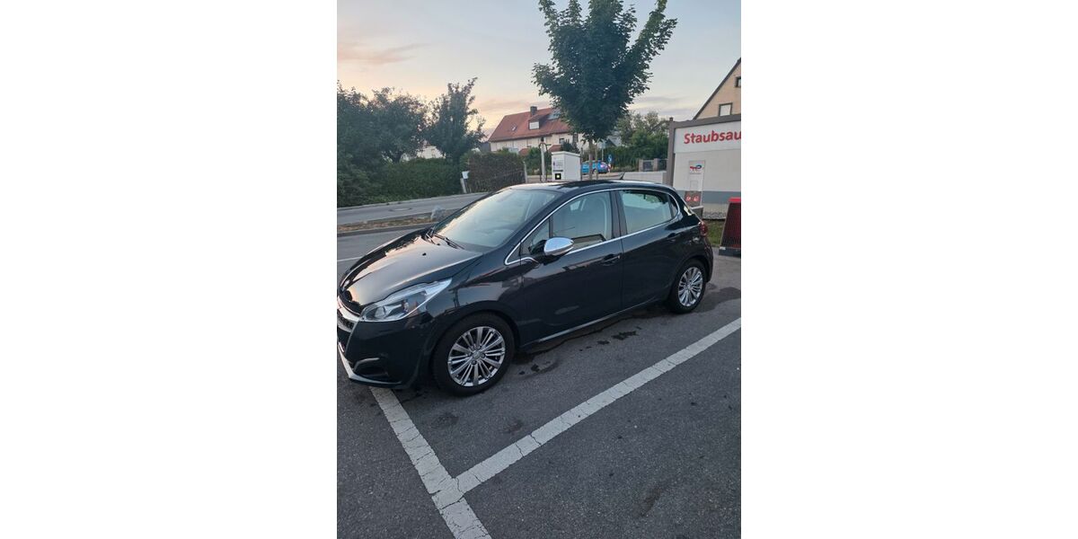 Peugeot 208 40.000 km 6.990 &euro; München 80995