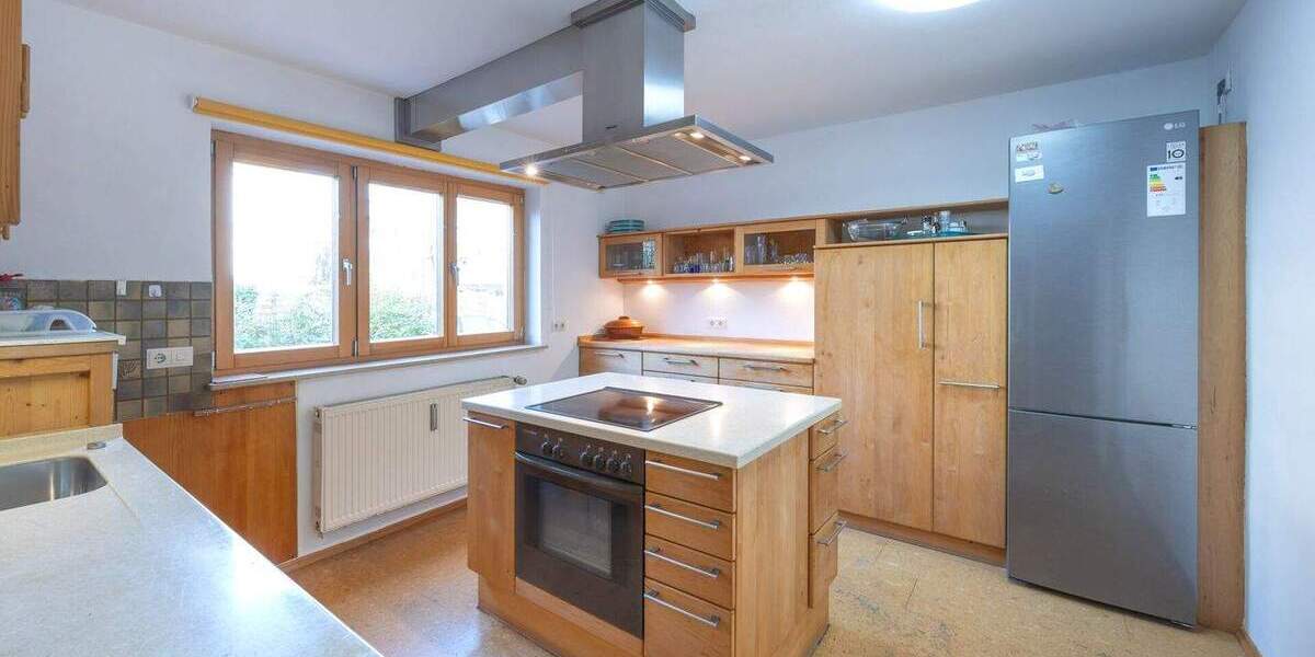 Reihenendhaus Fürstenfeldbruck - 8 Zimmer, 200 m&sup2;, 940.000&euro; | Angebot:25691105