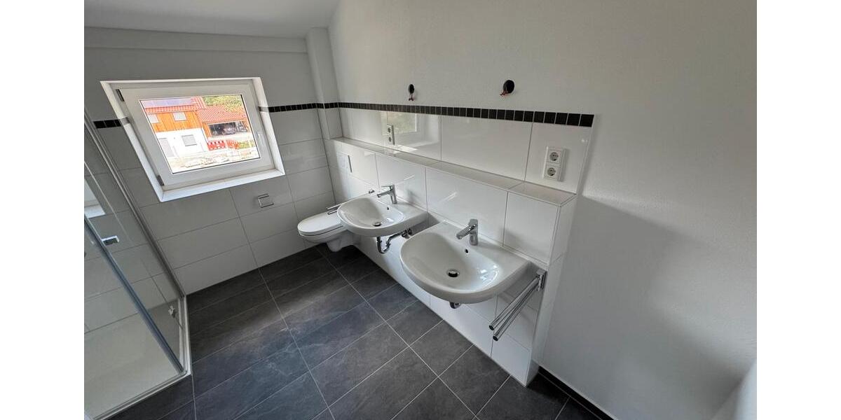 Dachgeschoßwohnung Kirchheim bei München - 3 Zimmer, 93 m&sup2;, 1.990&euro; | Angebot:24762321