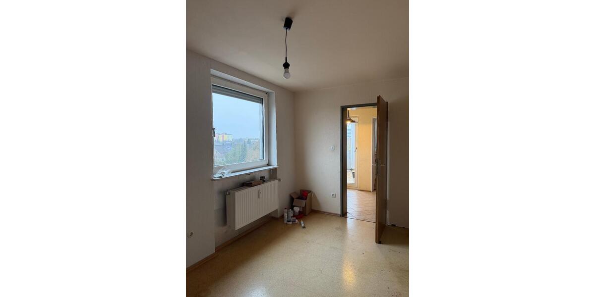 4 Zimmer Wohnung mit Einbauküche und Loggia - 85m² 4 zimmer