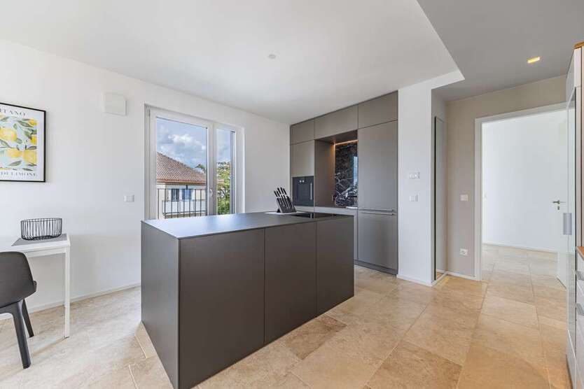 Wohnung zum Mieten in München  2.400 € 69 m²
