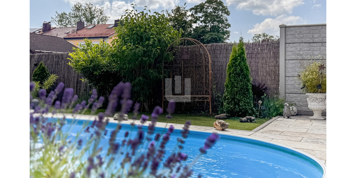 WINDISCH - Saniertes REH mit geh. Ausstattung und Wellnessbereich zentral & ruhig in Eichenau - Reihenendhaus Eichenau | Angebot:24662345