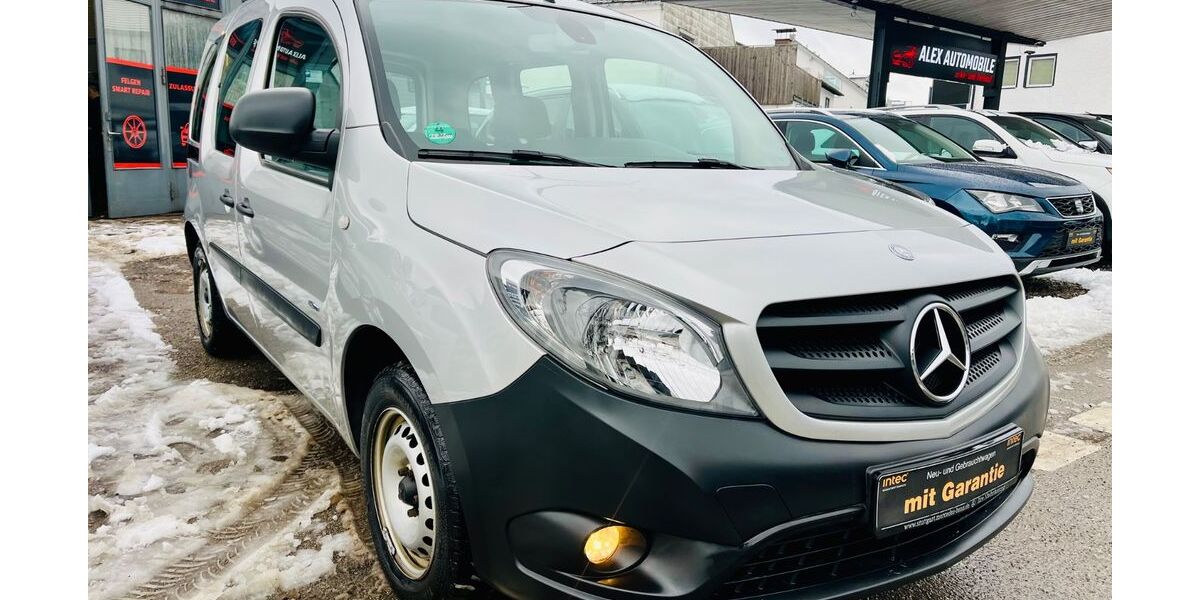 Mercedes-Benz Citan 135.000 km 8.750 &euro; München 81825