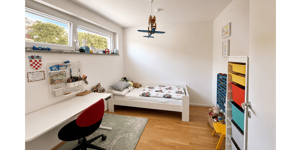 Etagenwohnung Dachau - 3 Zimmer, 92 m&sup2;, 1.580&euro; | Angebot:26796172