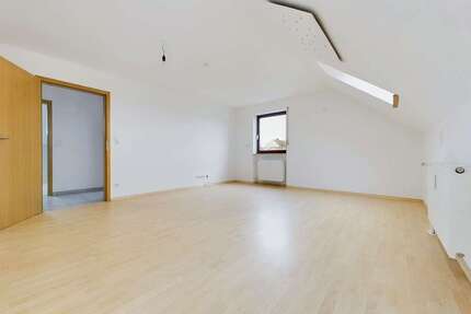 Wohnung zum Mieten in Weisendorf 845 € 103 m²