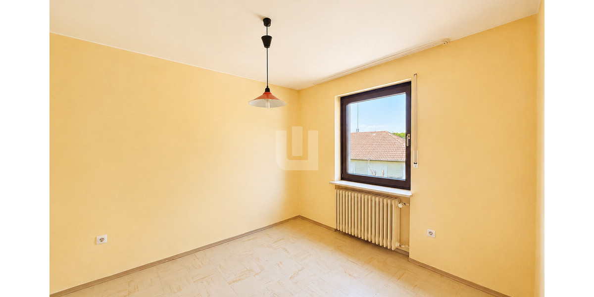 WINDISCH - Familienfreundliches Reihenhaus mit viel Potenzial in ruhiger Zentrumslage - bezugsfrei! - Reihenmittelhaus Puchheim | Angebot:27318415