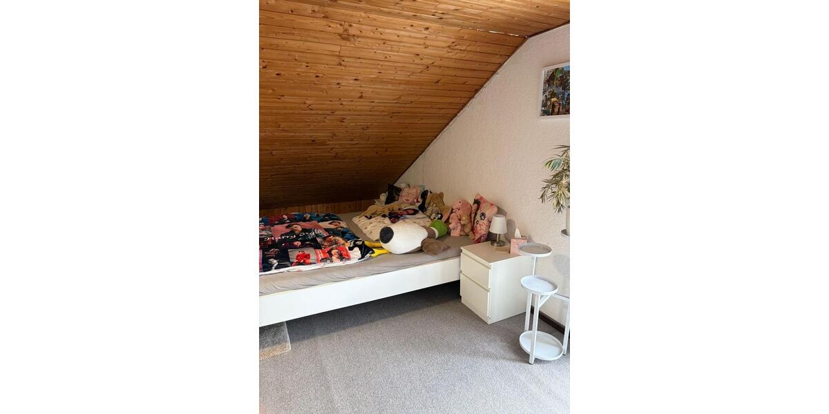 Dachgeschoßwohnung Hebertshausen - 2 Zimmer, 75 m&sup2;, 950&euro; | Angebot:26664847