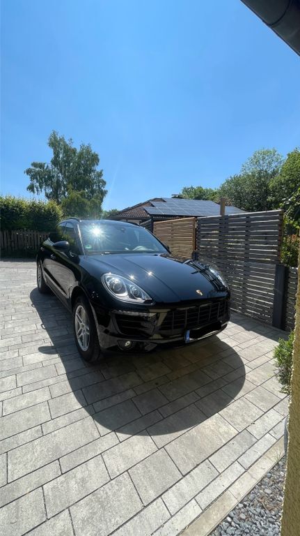 Porsche Macan 59.194 km 41.900 € Seefeld 82229
