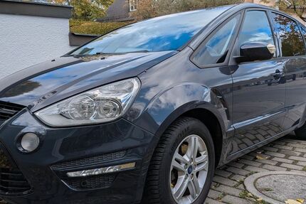 Ford S-Max 146.978 km 6.390 &euro; München 81243