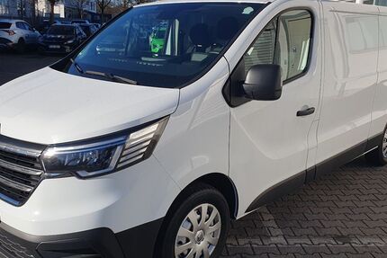 Renault Trafic 70.000 km 20.900 &euro; München 81825