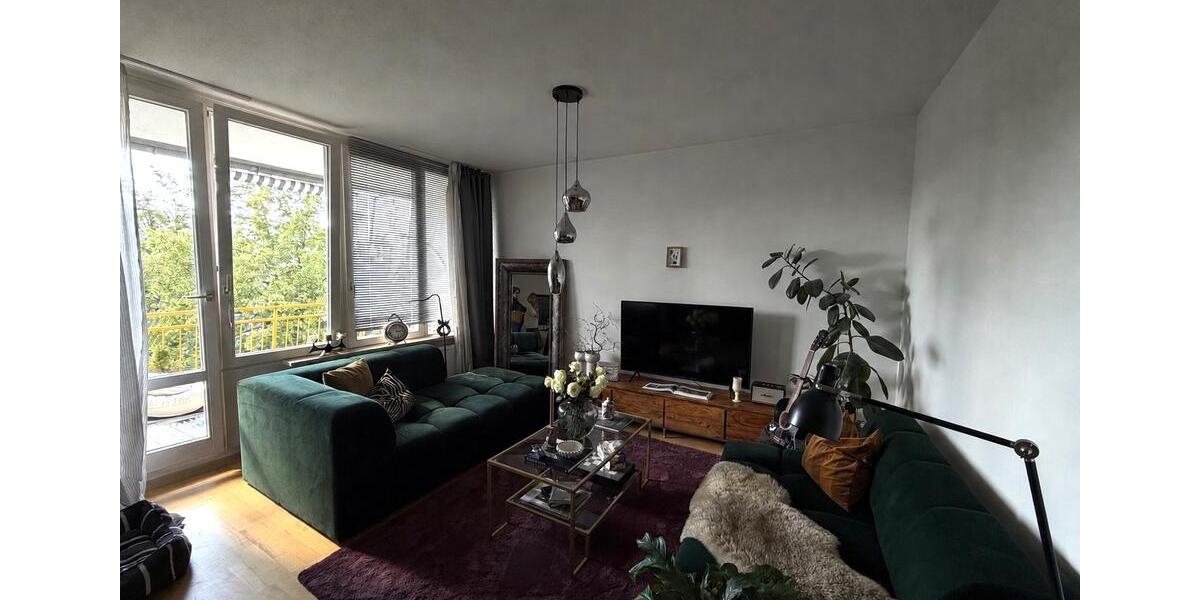 Dachgeschoßwohnung München Bogenhausen - 2 Zimmer, 52 m&sup2;, 445.000&euro; | Angebot:26990892