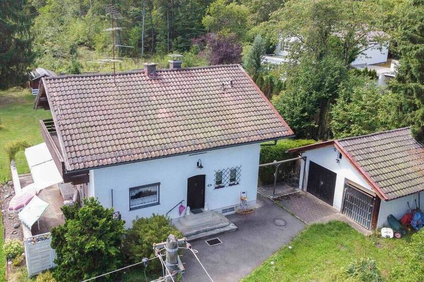 Sonniges Teilgrundstück am Waldrand für ein EFHDH mit genehmigten Bauvorbescheid!