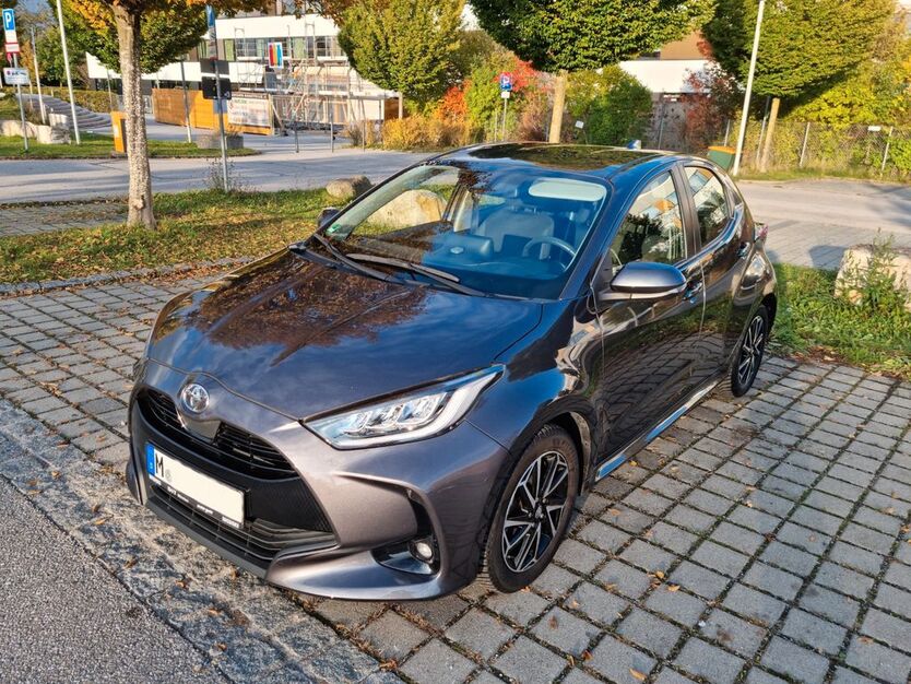Toyota Yaris 22.900 km 16.500 € München 81735