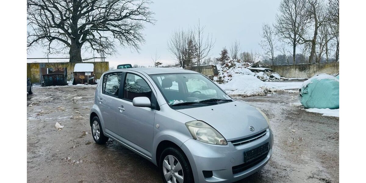 Daihatsu Sirion 55.000 km 2.299 &euro; Neufahrn 85375