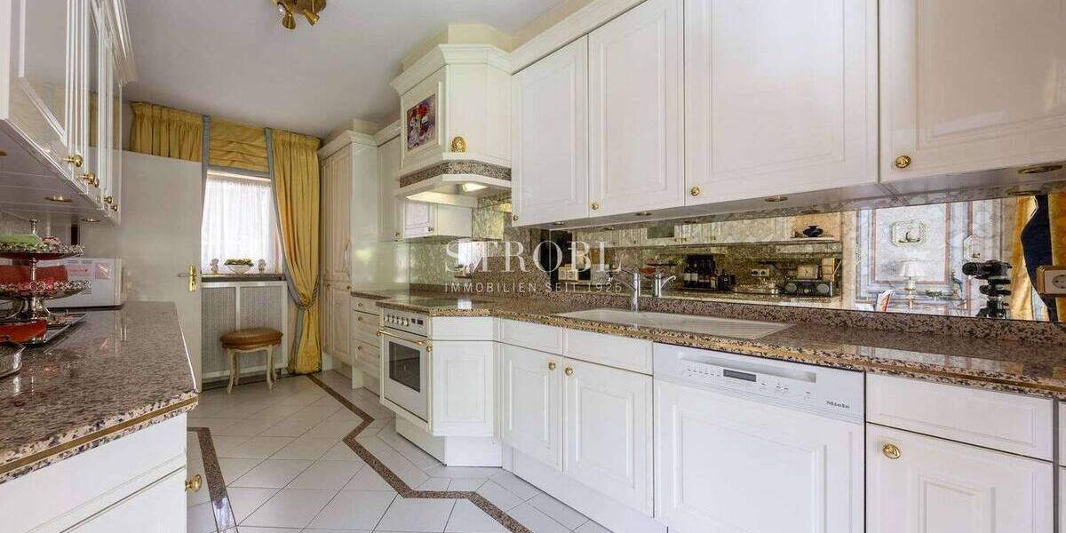 Bungalow Grünwald - 6 Zimmer, 274 m&sup2;, 2.650.000&euro; | Angebot:26475198