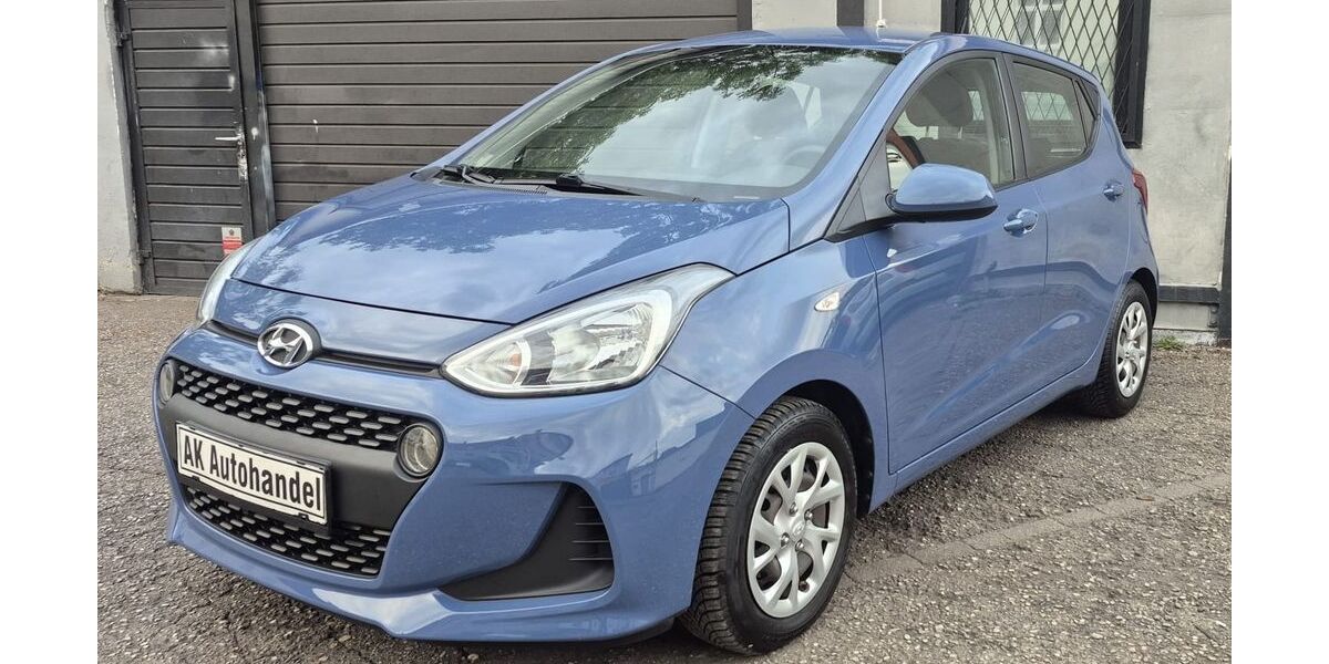 Hyundai i10 28.514 km 8.990 &euro; München 80809