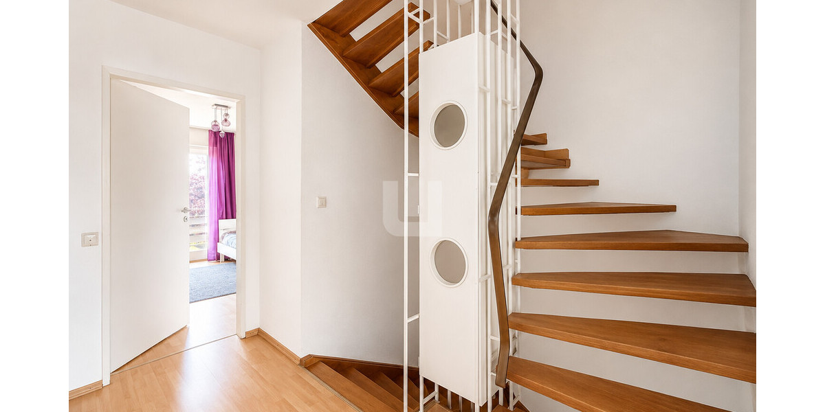 WINDISCH – Großzügiges Reihenhaus mit Potenzial in ruhiger, zentraler Lage – frei ab Sommer 2027! - Reihenmittelhaus Puchheim | Angebot:26866368