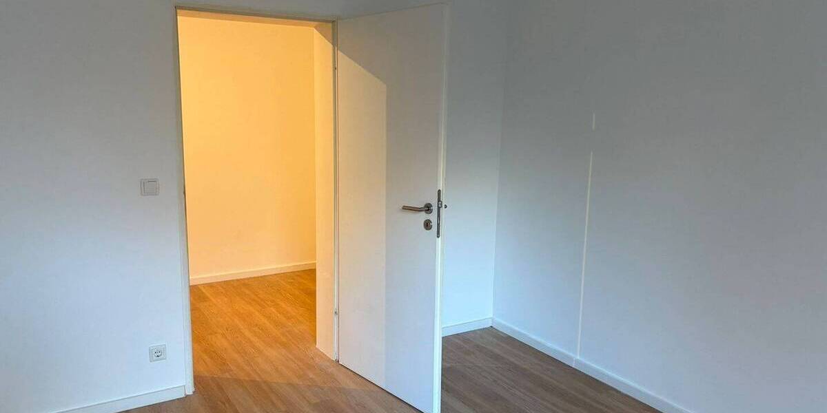 Etagenwohnung Gröbenzell - 3 Zimmer, 81 m&sup2;, 1.200&euro; | Angebot:26155593