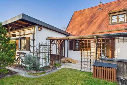 Haus zum Kaufen in Oberschleißheim 495.000 € 86 m² 3 zimmer