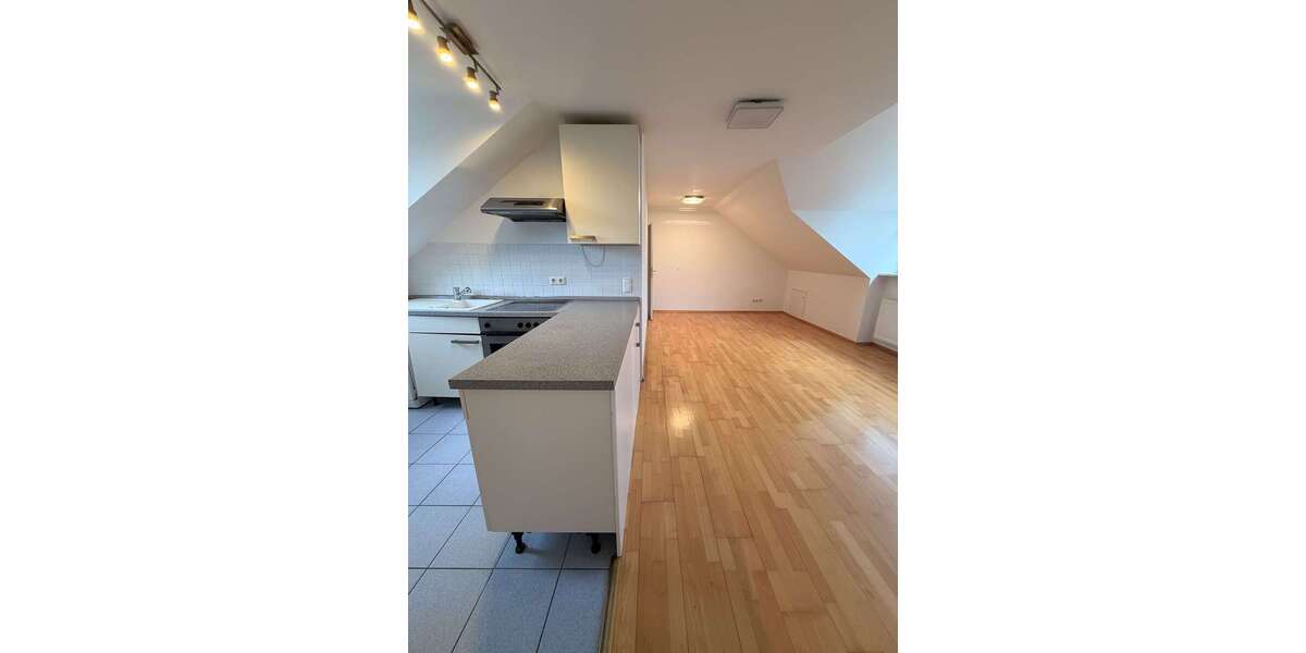 Etagenwohnung Grünwald - 2 Zimmer, 65 m&sup2;, 1.450&euro; | Angebot:26664465
