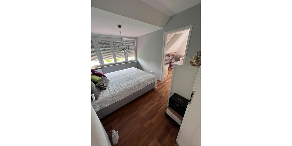 Dachgeschoßwohnung München Schwabing-West - 3.5 Zimmer, 94 m&sup2;, 2.350&euro; | Angebot:25839221