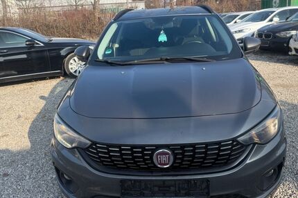 Fiat Tipo 184.000 km 5.200 &euro; München 81245
