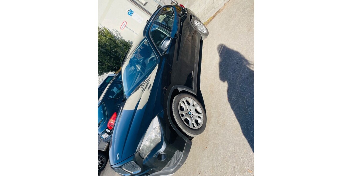 BMW X1 150.000 km 8.100 &euro; München 80313