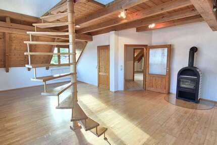 Wohnung zum Mieten in Neufahrn 1.325 € 110 m²
