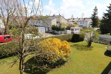 * im Dornröschenschlaf * 2-Zimmer-Wohnung * 2 sonnige Balkone * 1 Stellplatz * renovierungsbedürftig - Wohnung Germering | Angebot:26287723