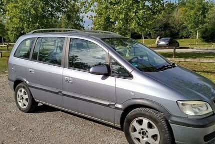 Opel Zafira 204.000 km 1.950 € Eching 85386